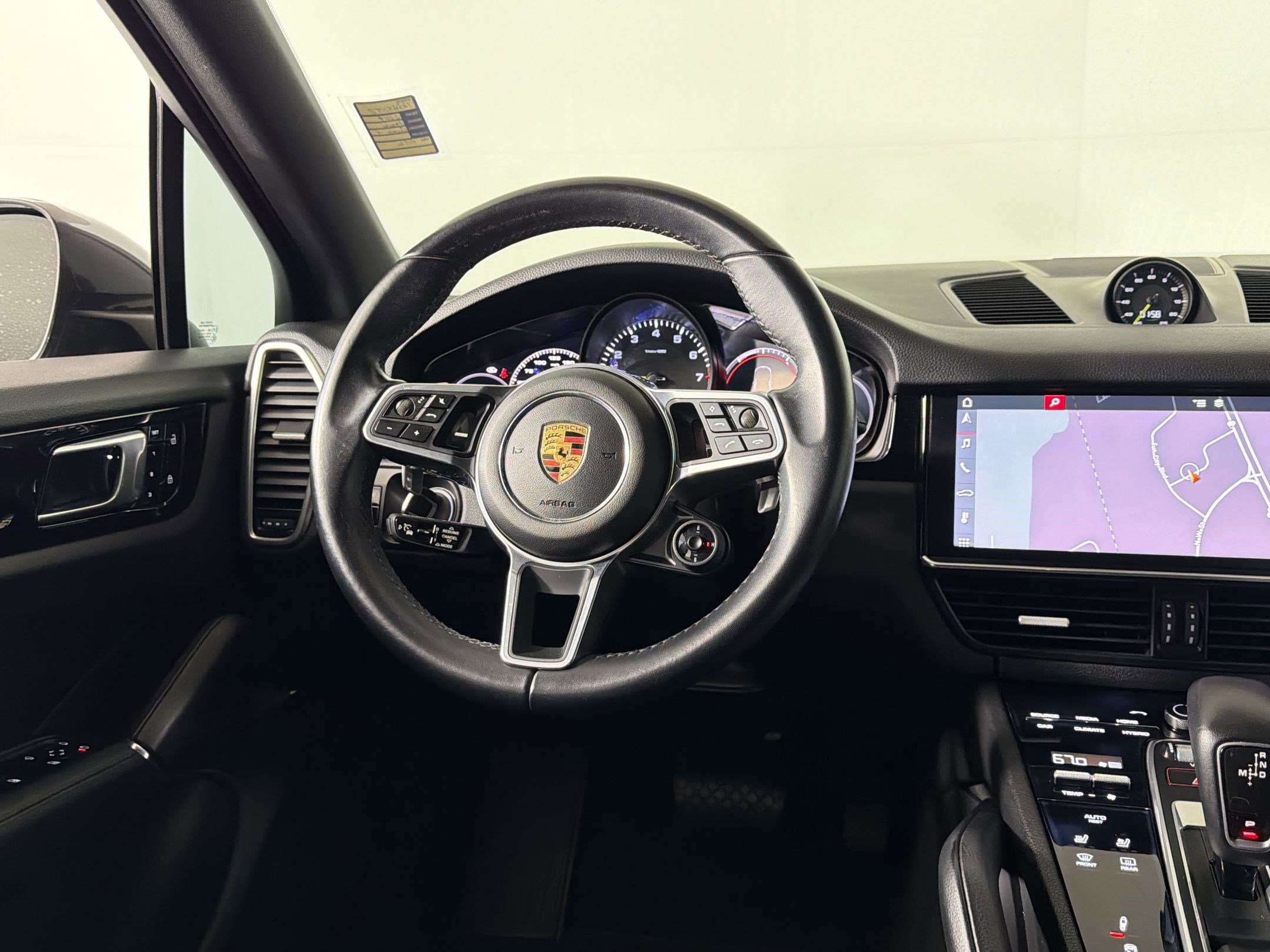 Used 2019 Porsche Cayenne E-Hybrid image 27
