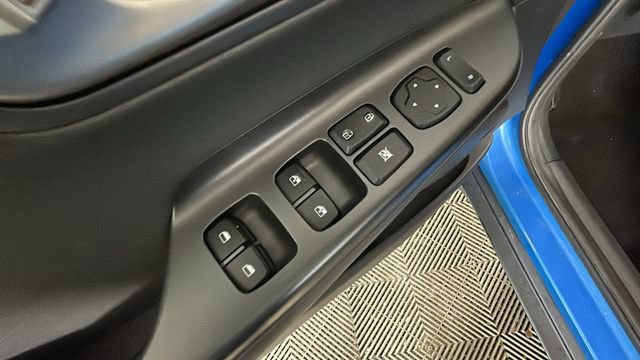 Used 2021 Hyundai Kona Limited AWD/4WD image 9