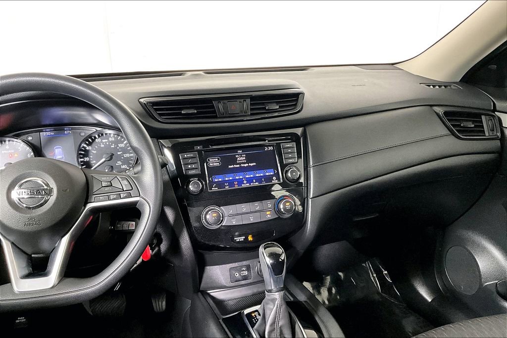 Used 2018 Nissan Rogue S image 6