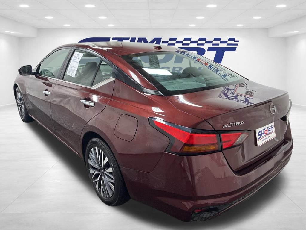 Used 2024 Nissan Altima 2.5 SV image 7