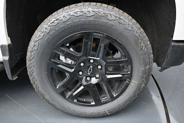 Used 2024 Chevrolet Silverado 1500 LT Trail Boss w/ LT Trail Boss Premium Package AWD/4WD image 12