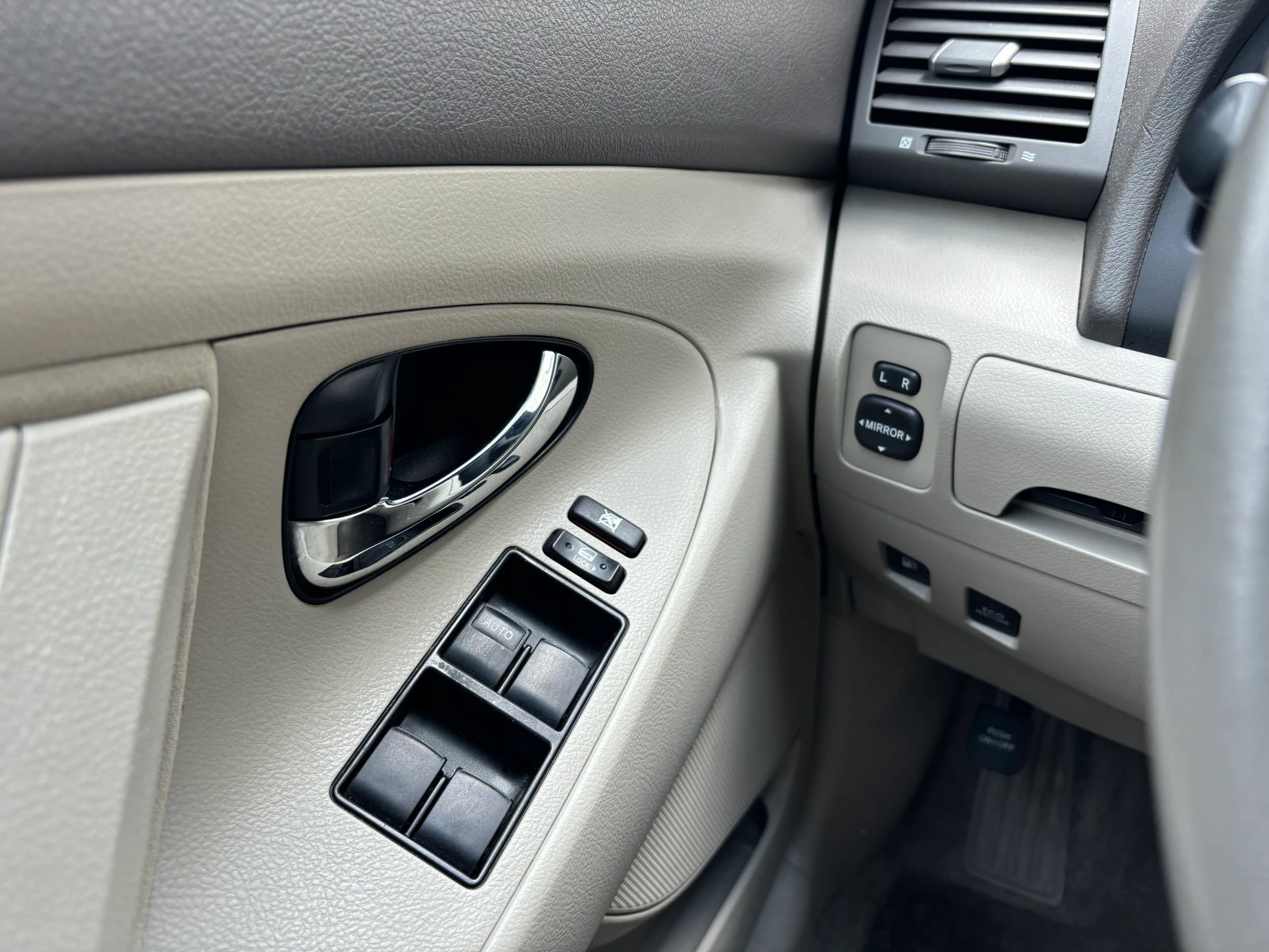 Used 2007 Toyota Camry Hybrid image 15