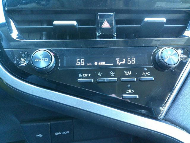 Used 2023 Toyota Camry SE image 17