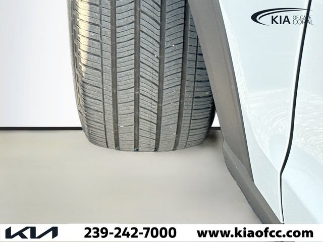 Used 2025 Ford Explorer ST-Line w/ Premium Package RWD image 46