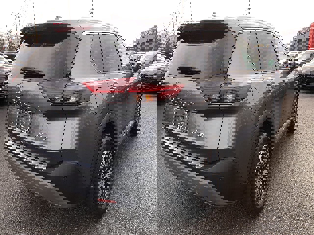 Used 2022 Nissan Rogue SV w/ SV Premium Package image 5