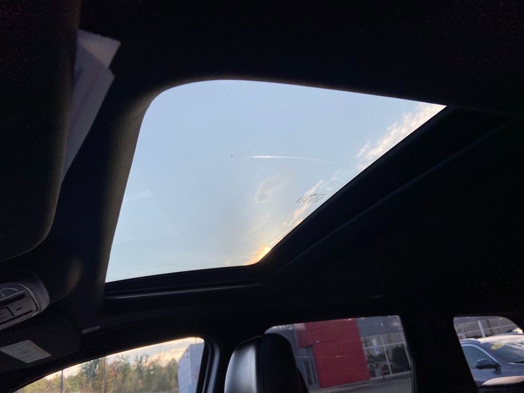 Used 2021 Jeep Grand Cherokee Limited image 35