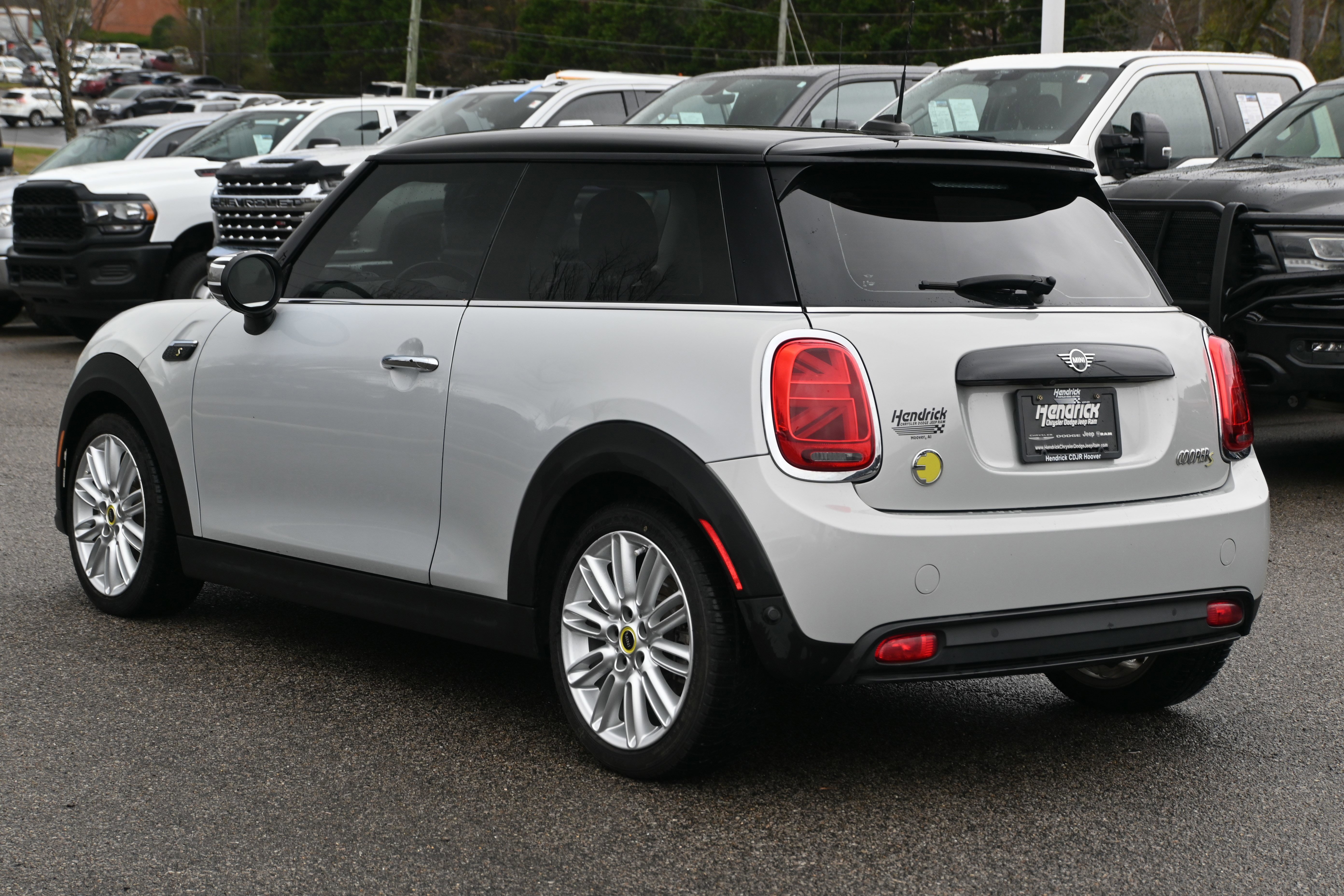 Used 2023 MINI Cooper SE image 12