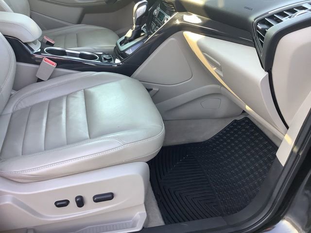 Used 2016 Ford Escape Titanium image 27