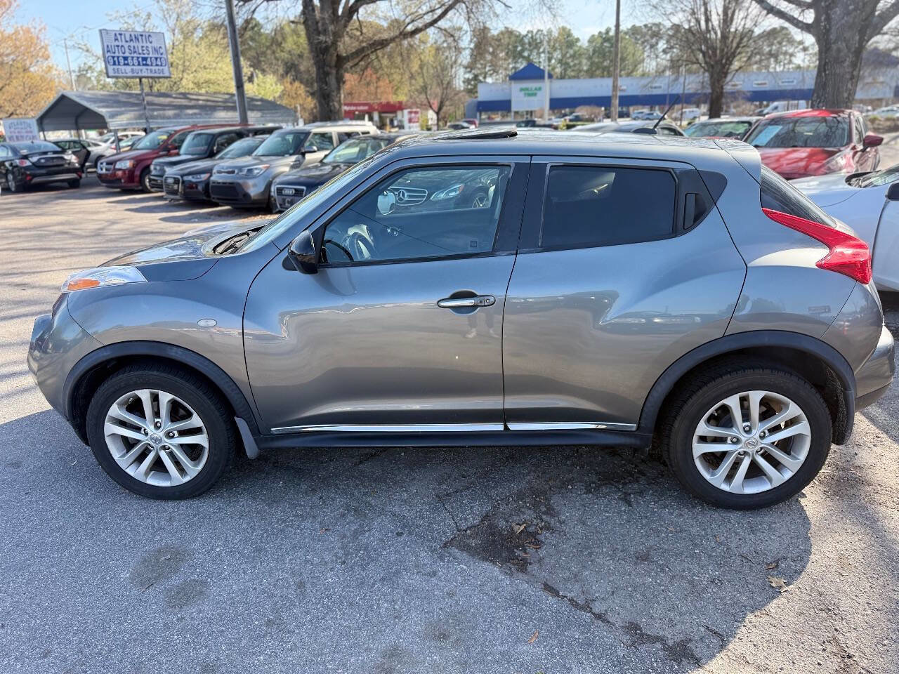 Used 2012 Nissan Juke SL w/ Chrome Pkg image 8