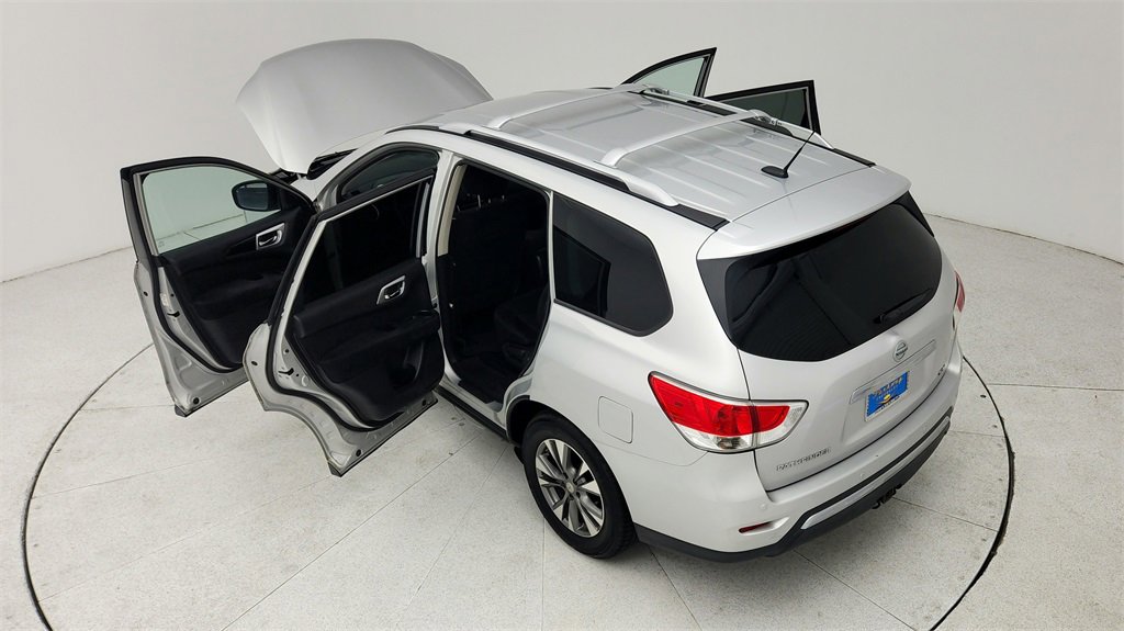 Used 2016 Nissan Pathfinder SV image 44