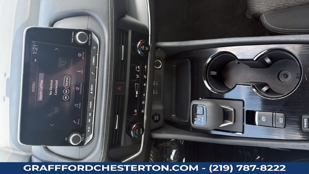 Used 2024 Nissan Rogue SV FWD image 19