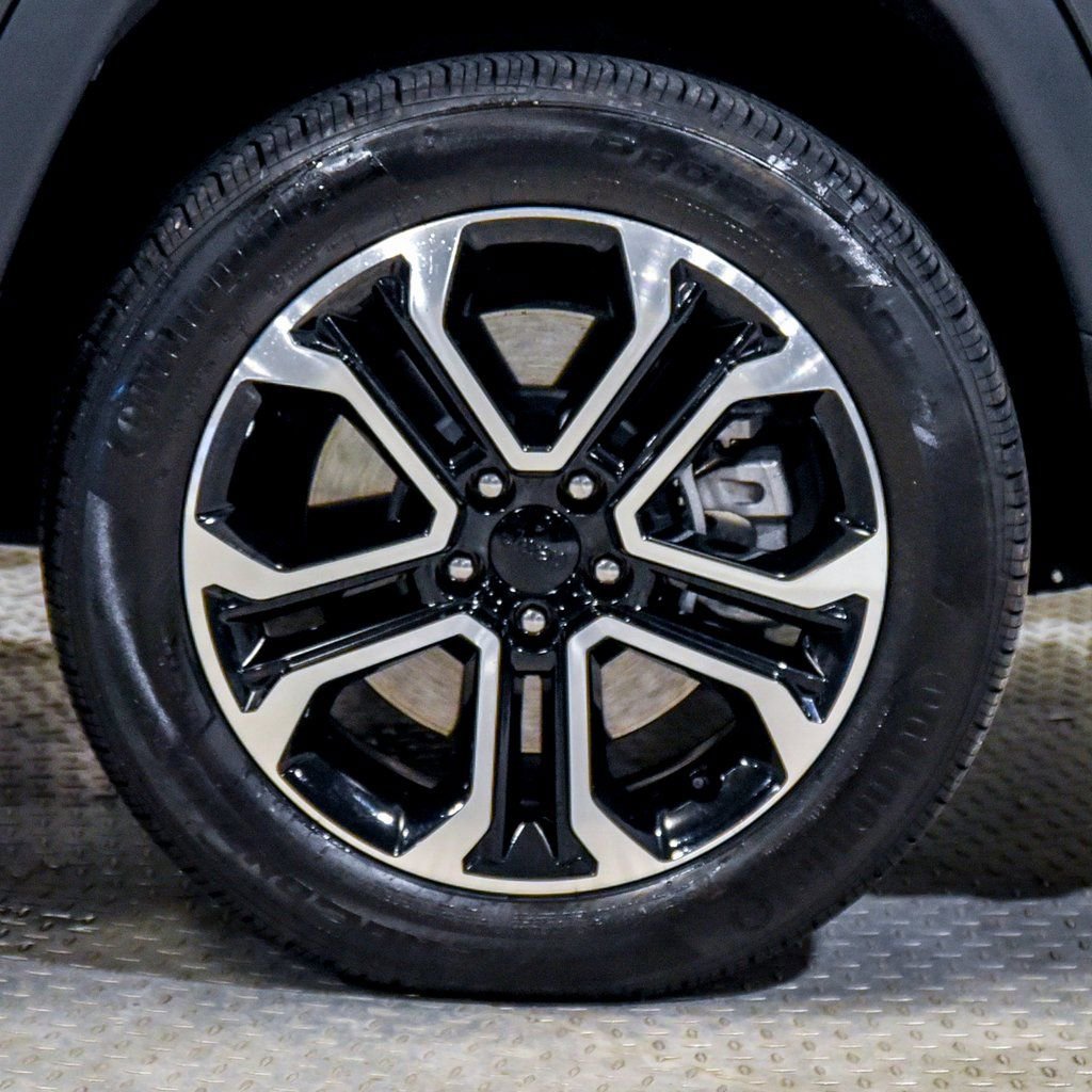 Used 2024 Jeep Compass Limited w/ Sun and Sound Group image 13