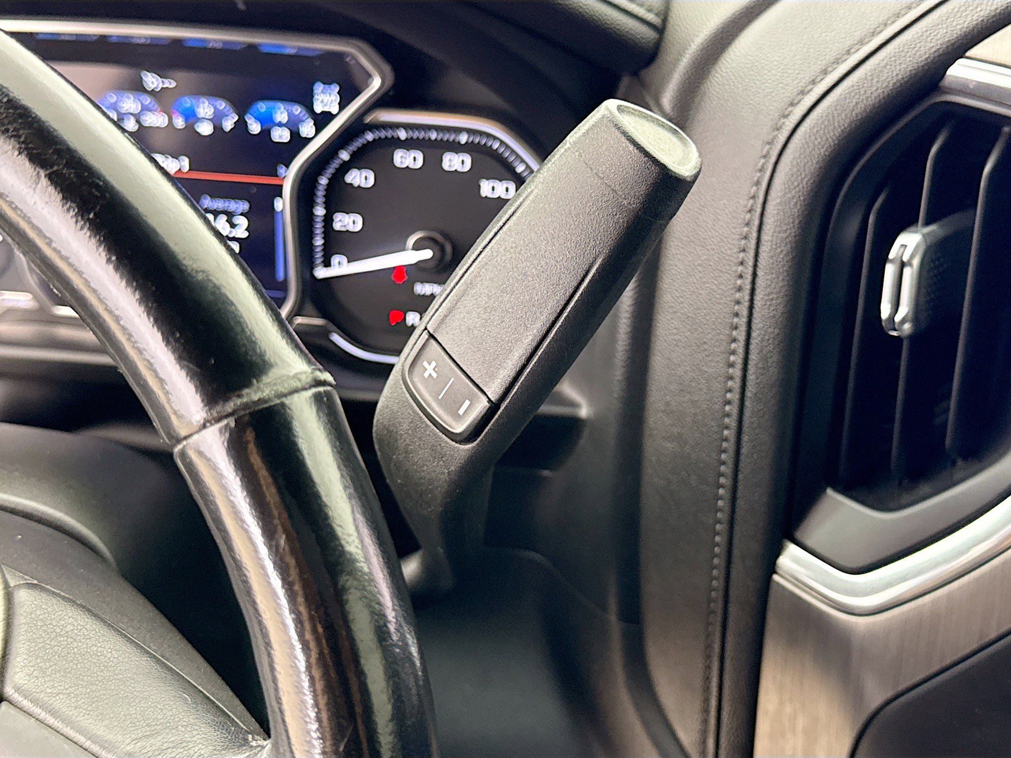 Used 2020 GMC Sierra 2500 Denali w/ Denali Ultimate Package image 17