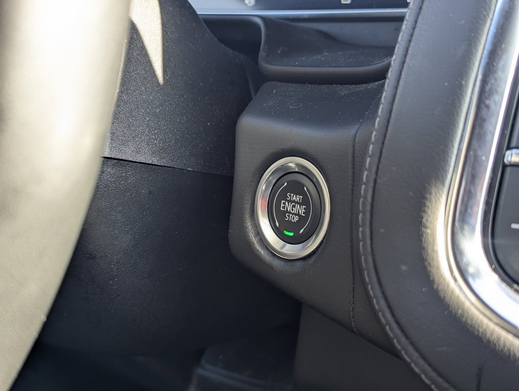 Used 2023 Chevrolet Suburban LT image 31