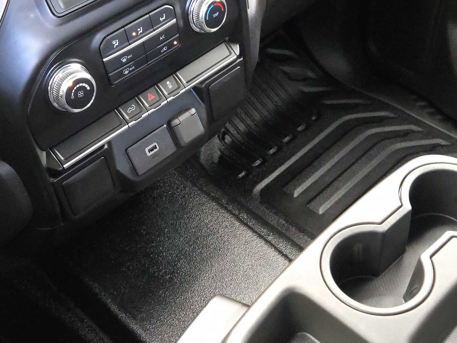 Certified 2020 GMC Sierra 1500 4x4 Crew Cab w/ Sierra Value Package image 20