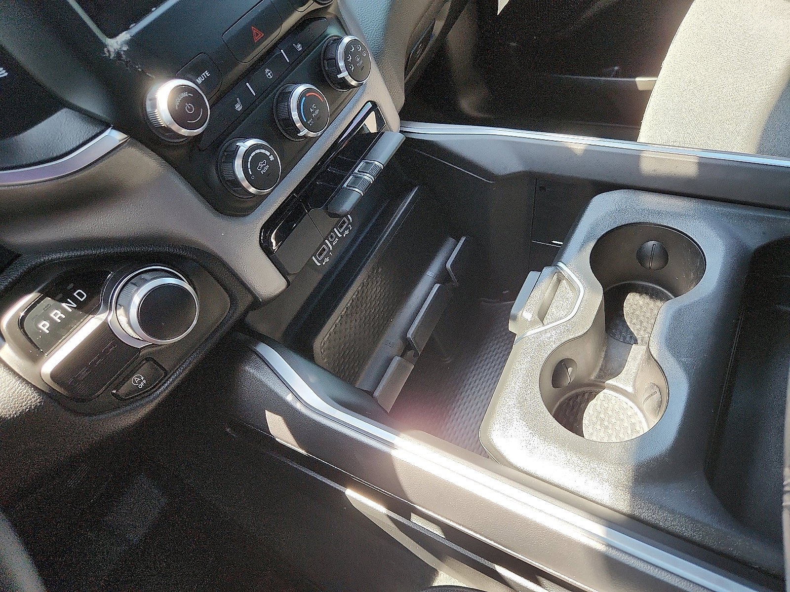 Used 2024 RAM 1500 Lone Star image 16