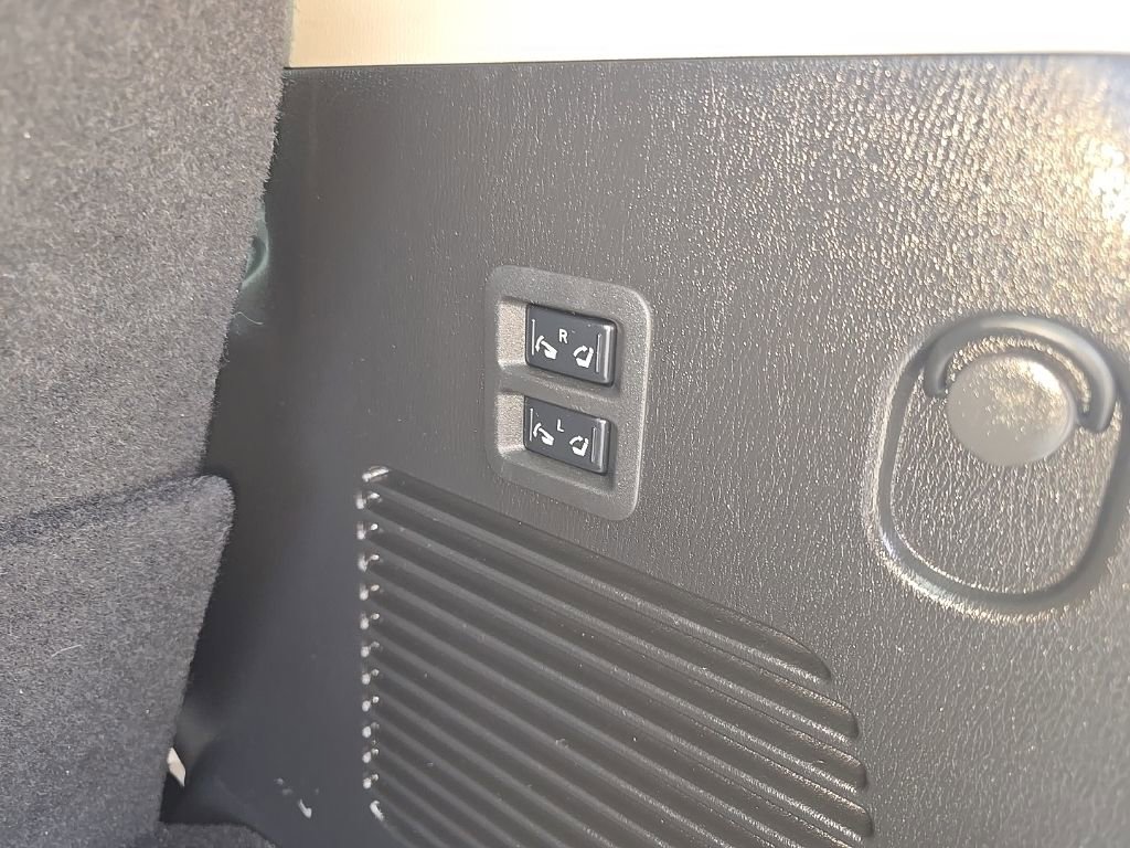 Used 2022 INFINITI QX80 Premium Select w/ Cargo Package image 31