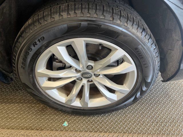 Used 2017 Audi Q7 3.0T Premium Plus AWD/4WD image 12