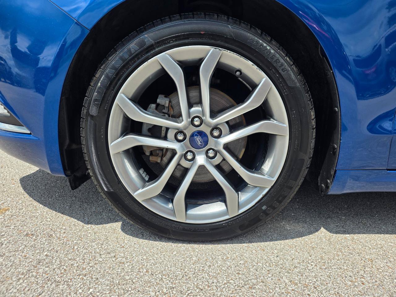 Used 2017 Ford Fusion SE w/ Equipment Group 201A FWD image 11