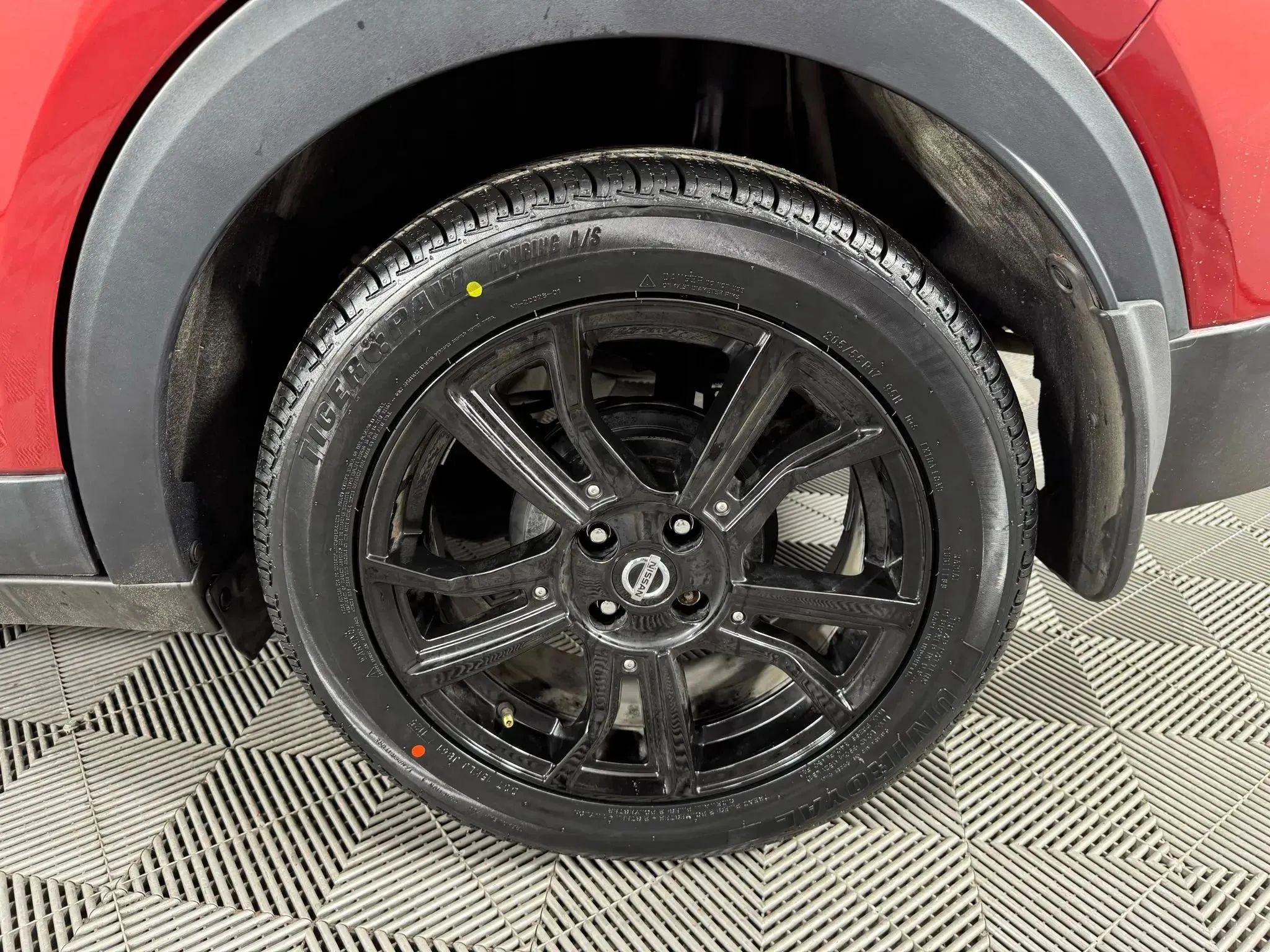 Used 2020 Nissan Kicks SR image 41