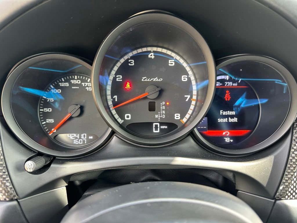 Certified 2018 Porsche Macan Turbo AWD/4WD image 24