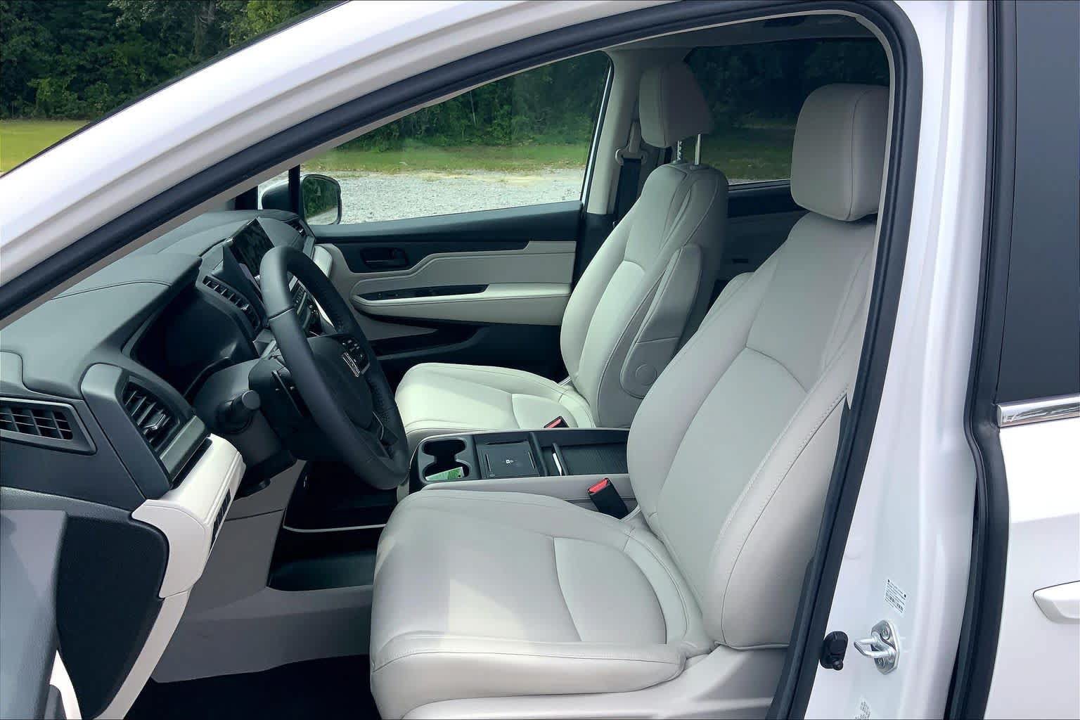 Used 2026 Honda Odyssey EX-L image 14