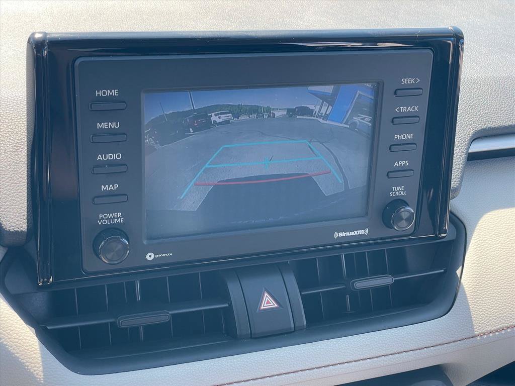Used 2020 Toyota RAV4 XLE w/ Convenience Package AWD/4WD image 16