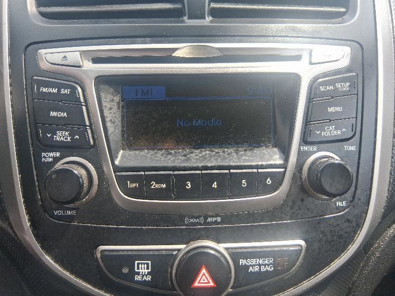 Used 2017 Hyundai Accent SE FWD image 38