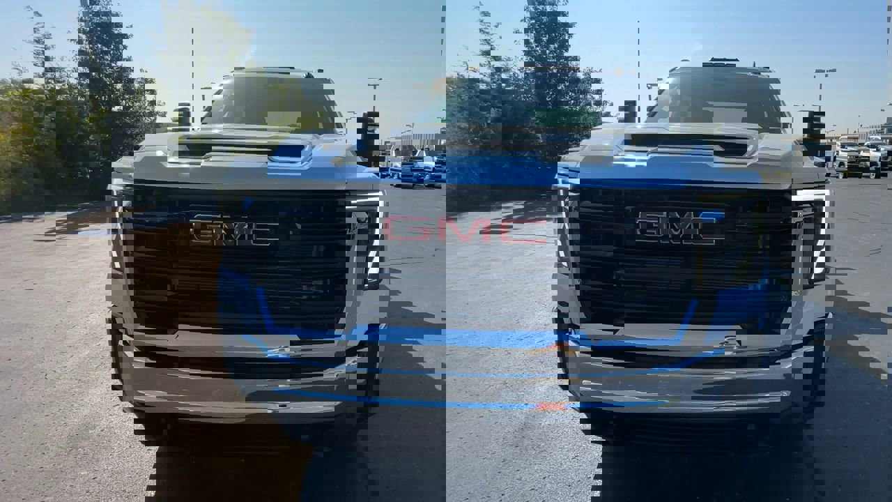 New 2025 GMC Sierra 3500 Pro w/ Convenience Package image 3