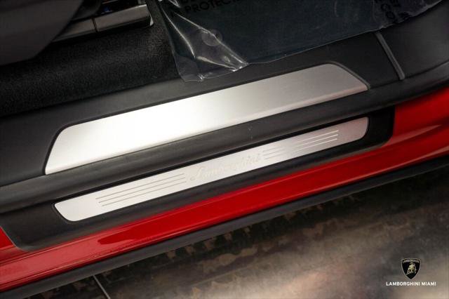 Used 2023 Lamborghini Urus S image 40