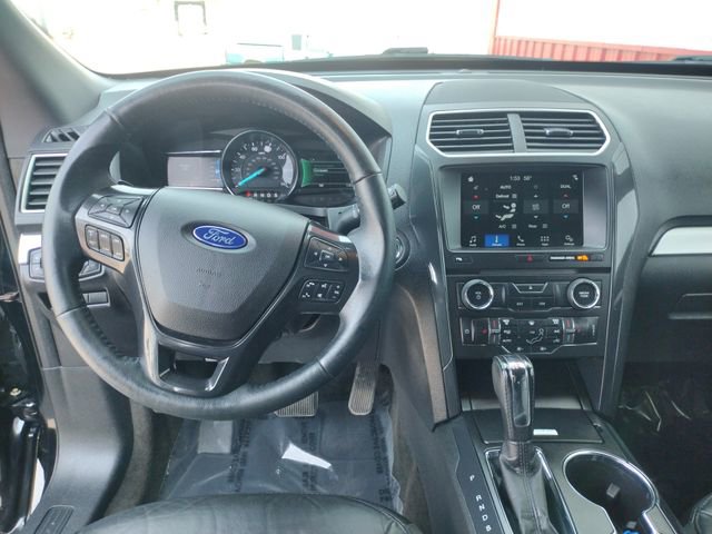 Used 2017 Ford Explorer XLT w/ Equipment Group 202A image 15