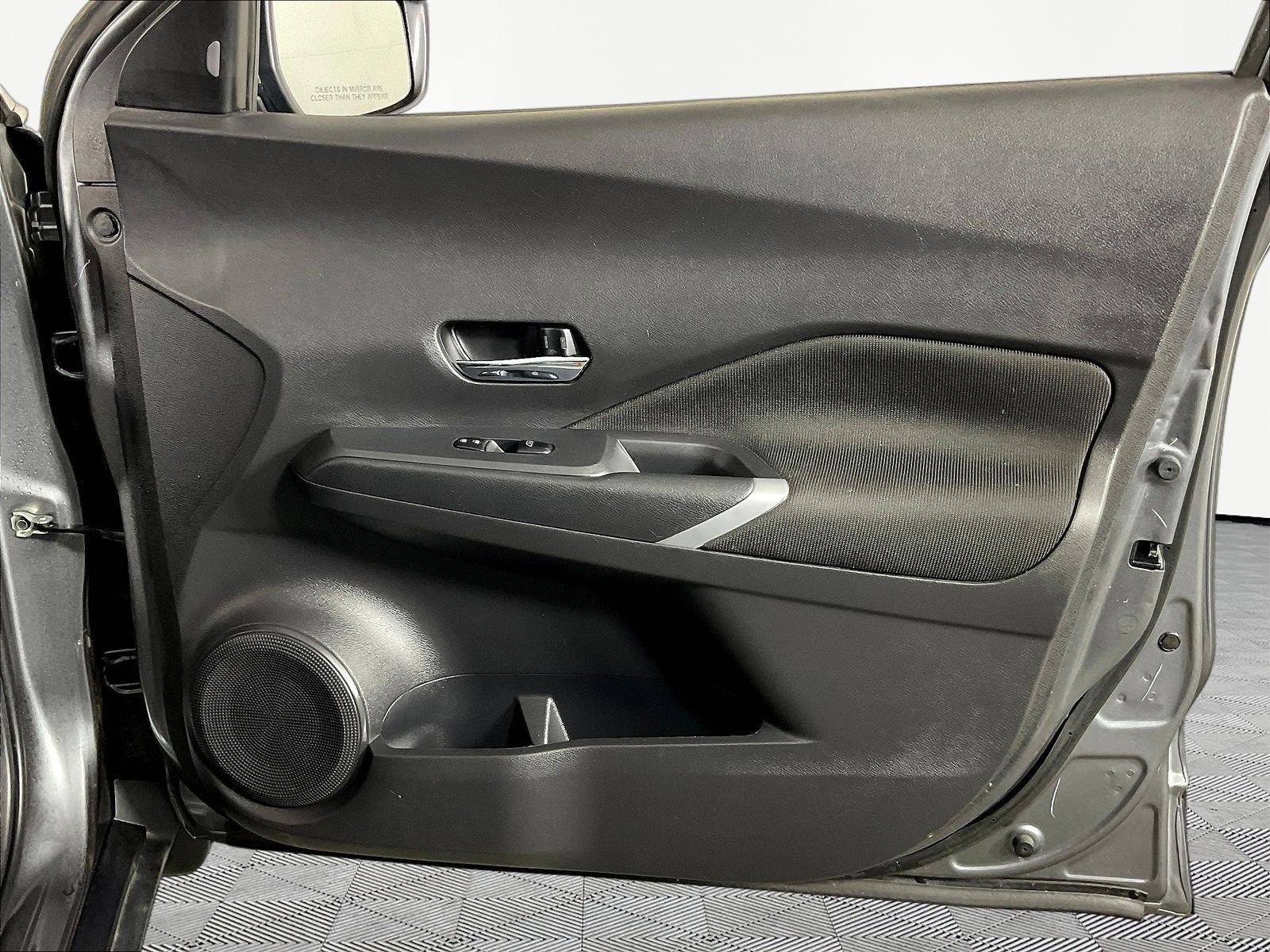 Used 2023 Nissan Kicks SV FWD image 27