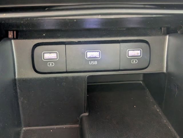 Used 2022 Kia Sorento LX image 20