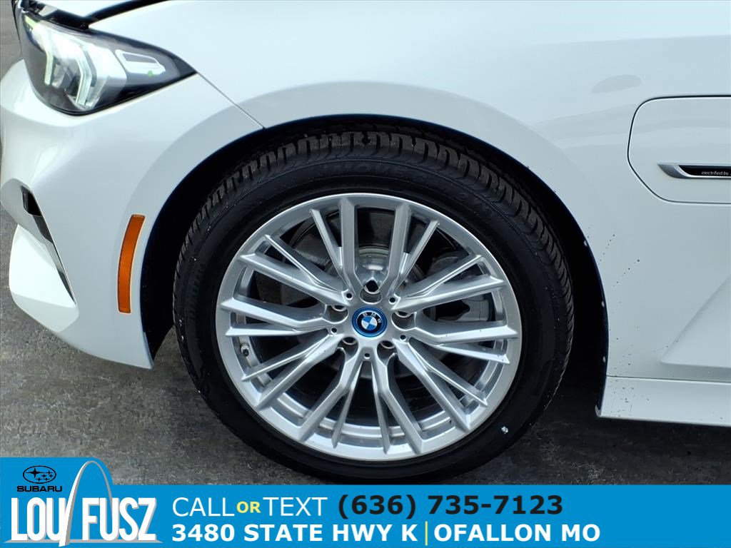 Used 2023 BMW 330e image 30