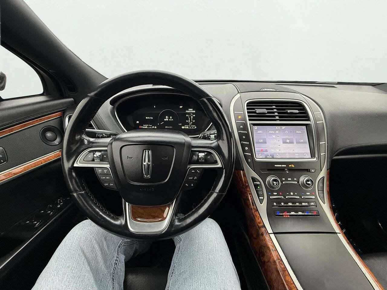 Used 2019 Lincoln Nautilus Reserve w/ Interior Protection Package AWD/4WD image 15
