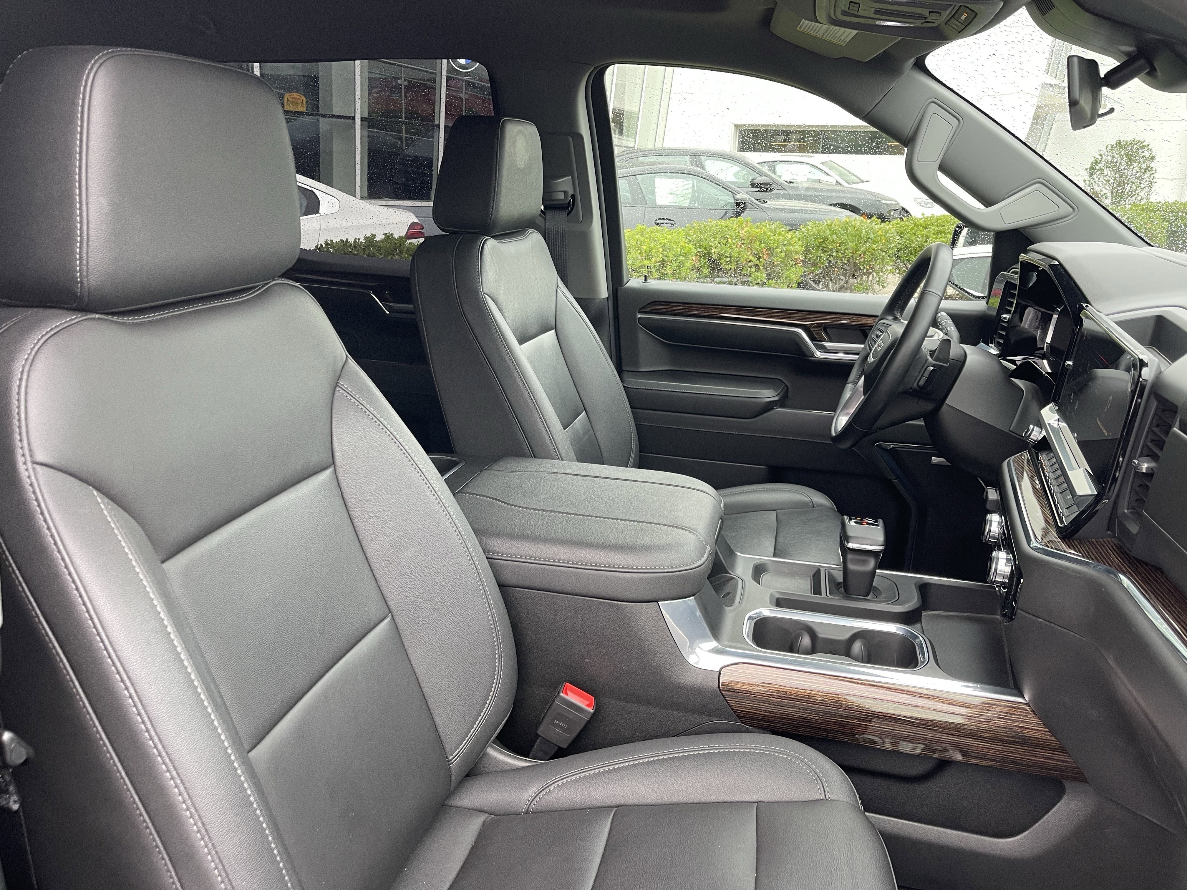 Used 2023 GMC Sierra 1500 Elevation w/ Elevation Premium Package AWD/4WD image 15