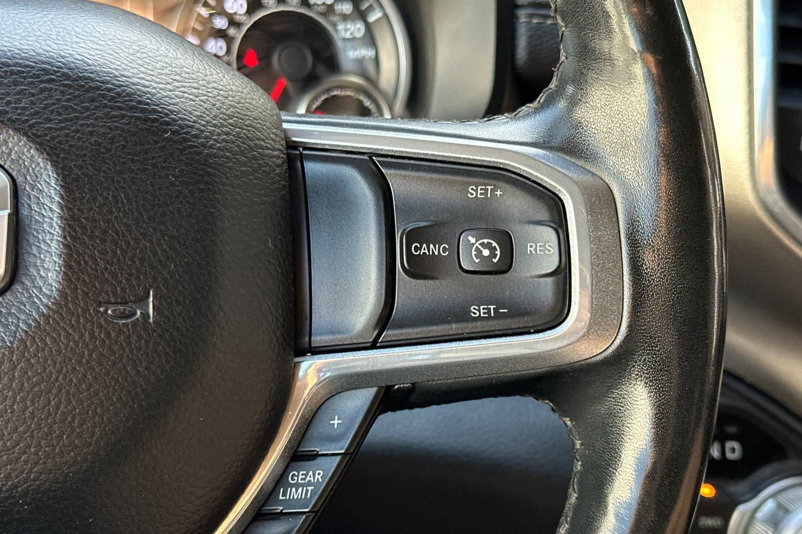Used 2019 RAM 1500 Laramie AWD/4WD image 29
