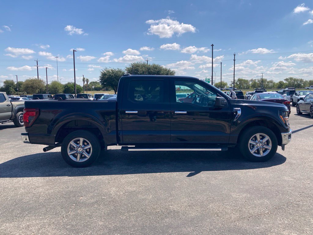 Used 2025 Ford F150 XLT w/ Equipment Group 301A Standard RWD image 4