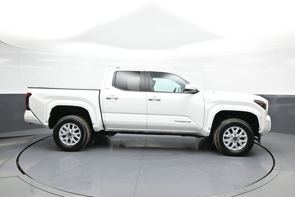 Certified 2024 Toyota Tacoma SR5 image 5
