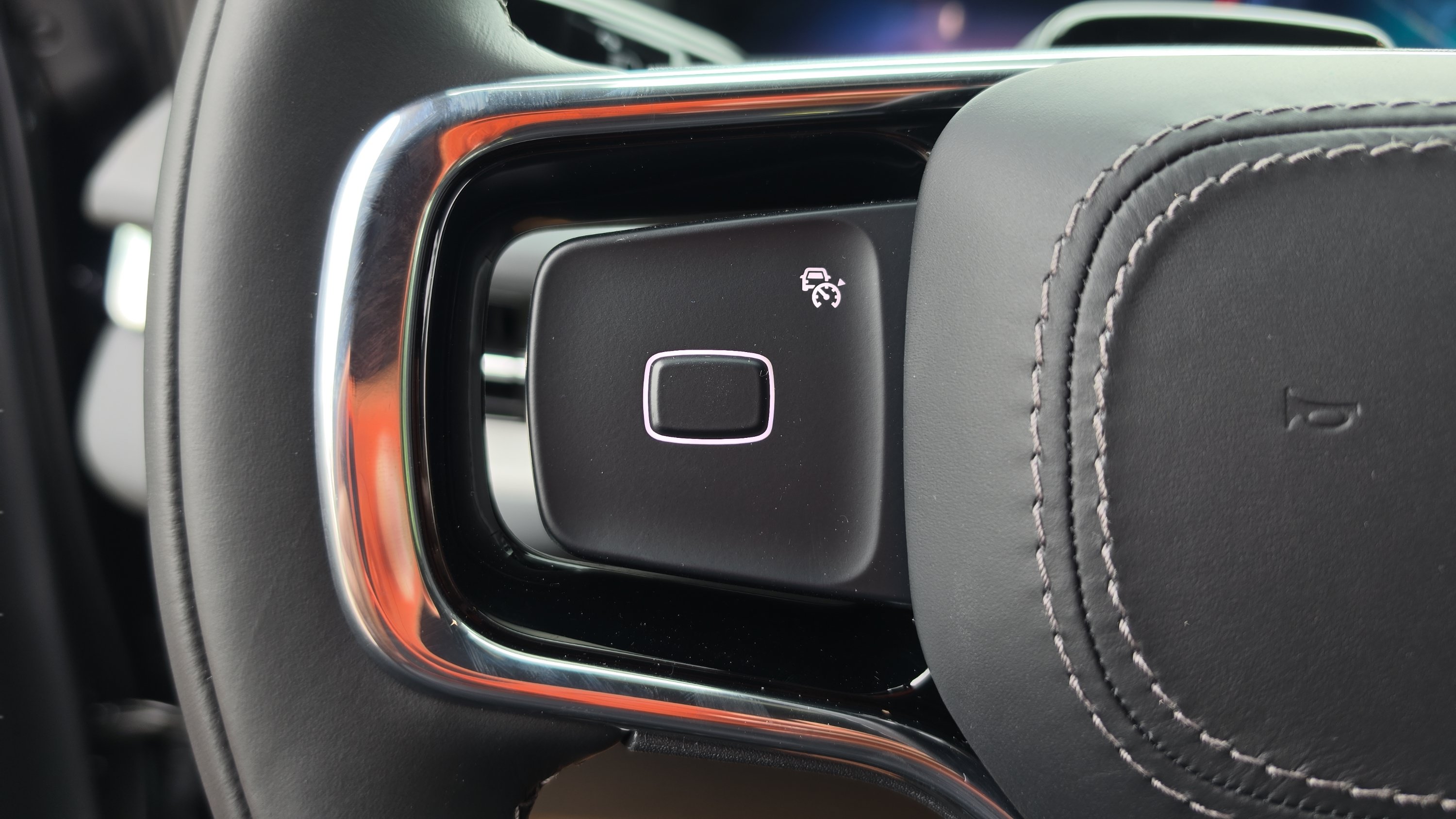 New 2026 Lincoln Navigator Reserve w/ Jet Appearance Package AWD/4WD image 13