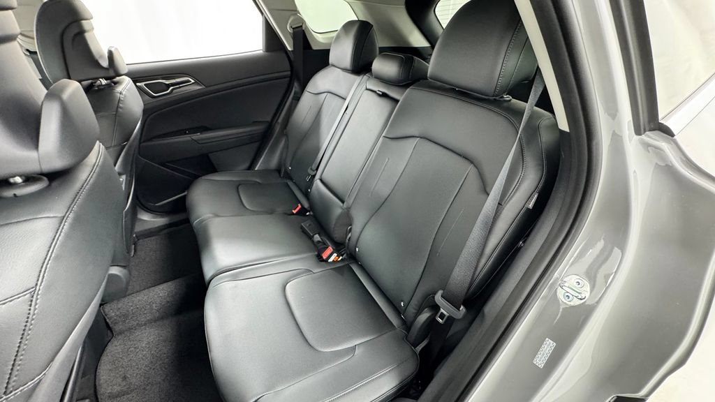 New 2026 Kia Sportage EX FWD image 12