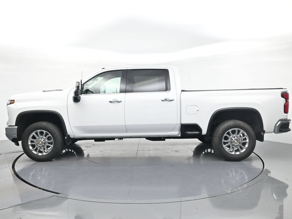 Used 2025 Chevrolet Silverado 2500 LTZ w/ LTZ Premium Package AWD/4WD image 5