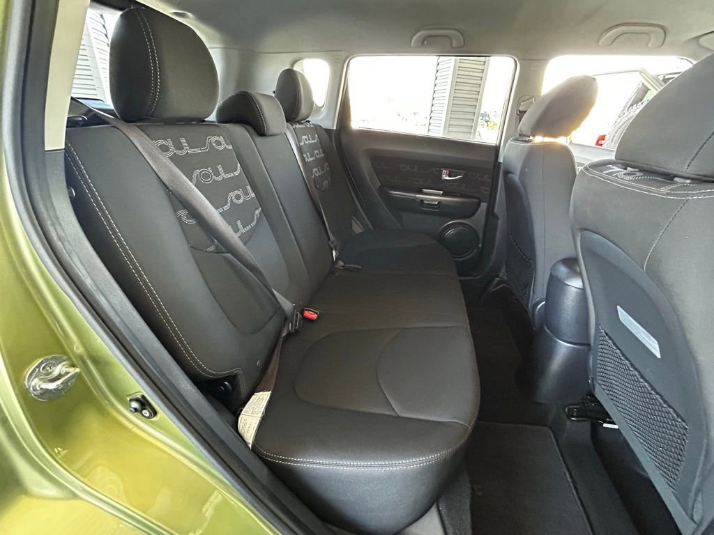 Used 2013 Kia Soul + w/ Audio Pkg FWD image 30