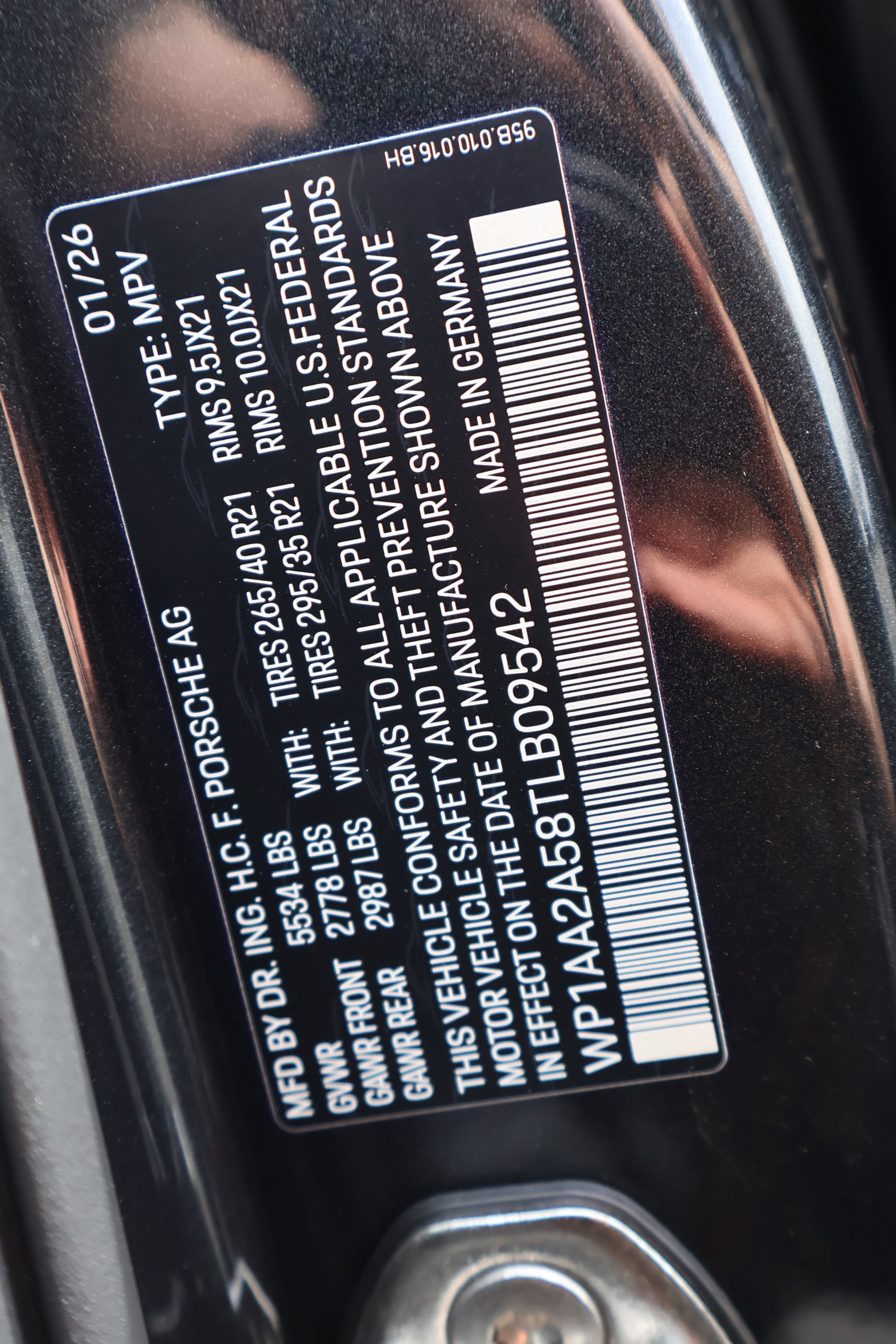 New 2026 Porsche Macan AWD/4WD image 29
