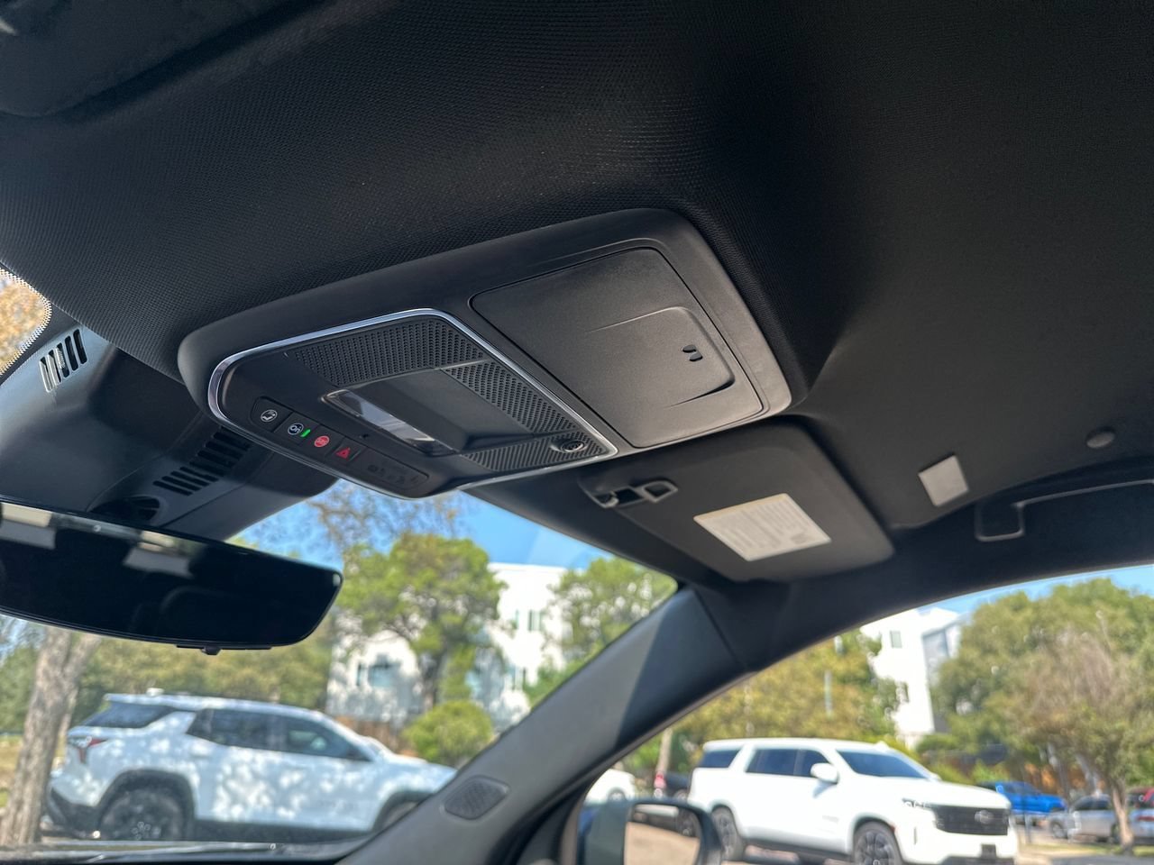 New 2027 Chevrolet Traverse RS FWD image 18