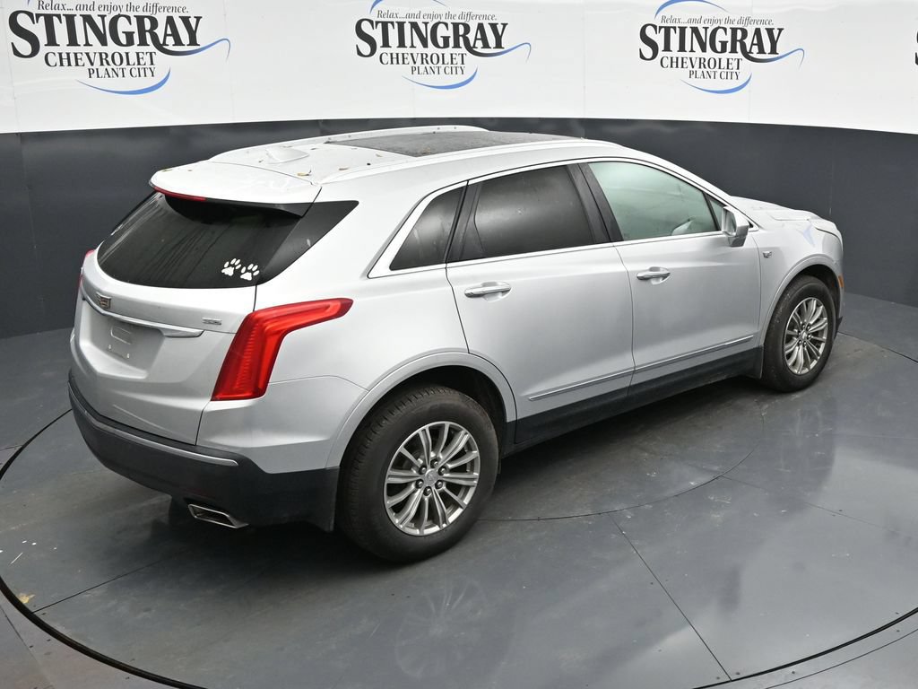 Used 2017 Cadillac XT5 Luxury w/ Driver Awareness Package FWD image 24