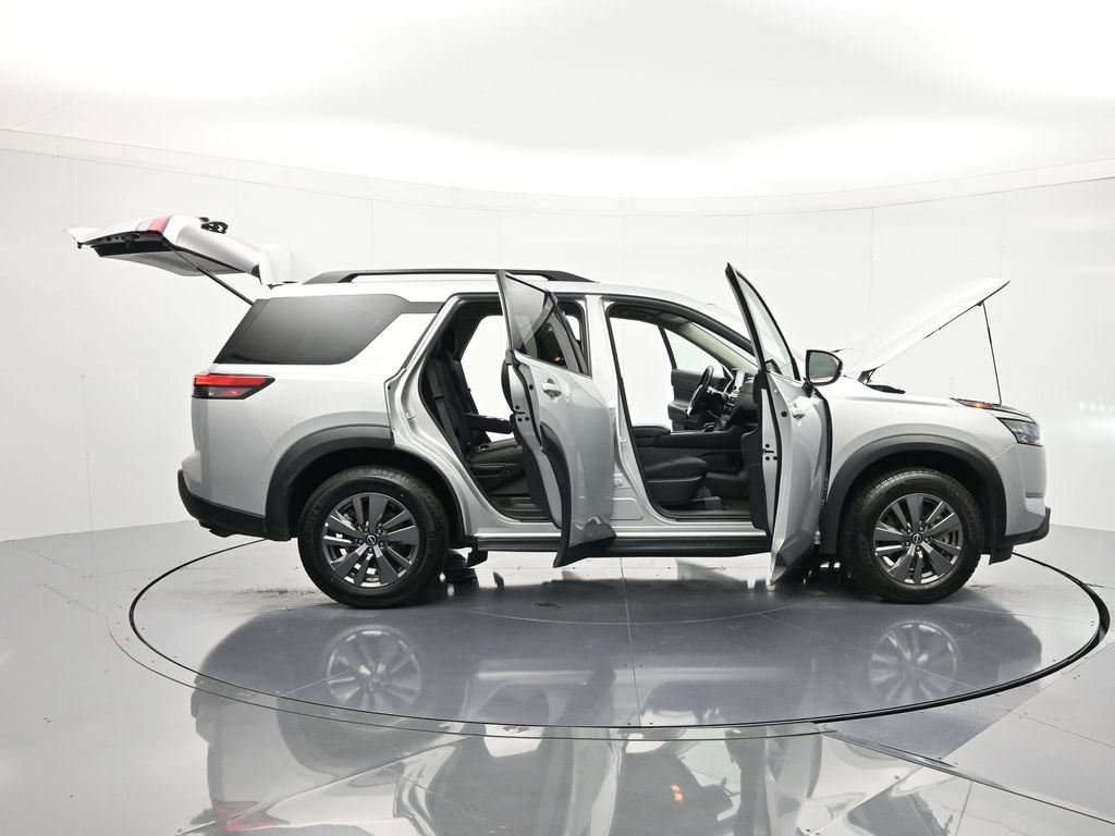 Certified 2024 Nissan Pathfinder SV image 49