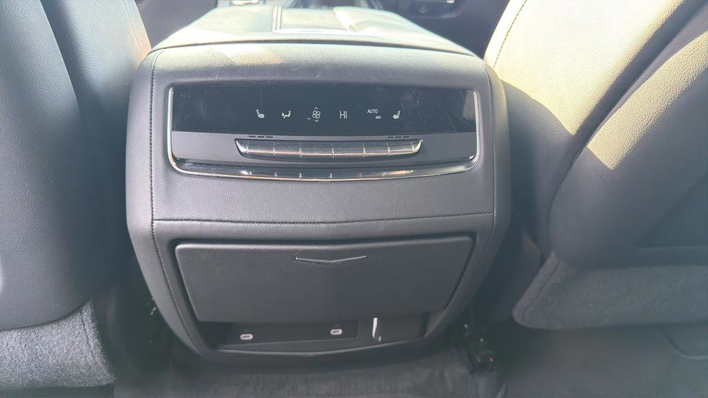 Used 2023 Cadillac Escalade Sport image 16
