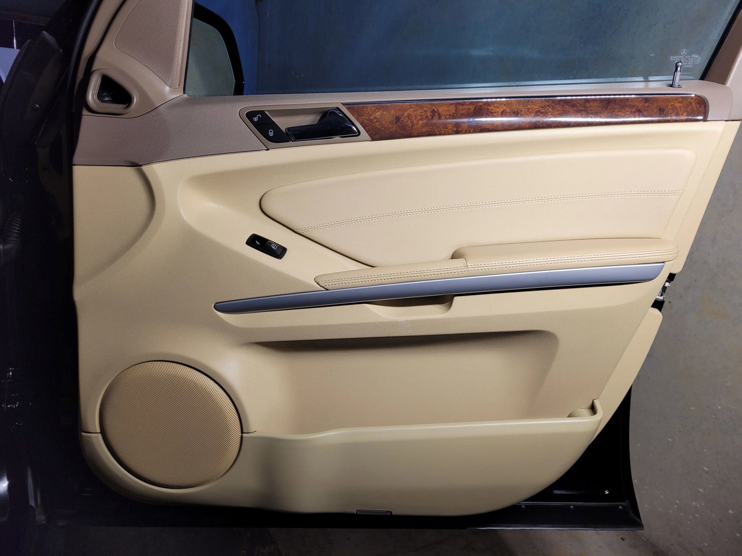 Used 2010 Mercedes-Benz ML 350 2WD image 17