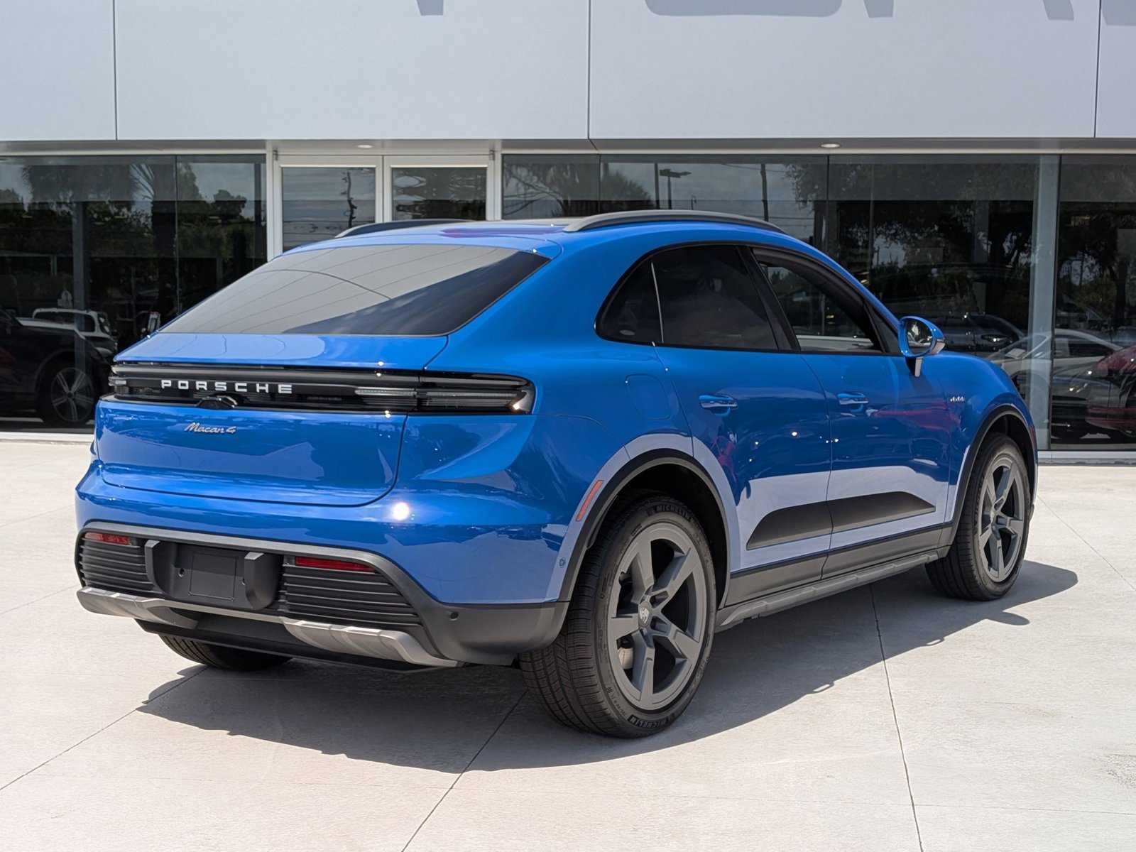 New 2026 Porsche Macan 4 Electric image 9